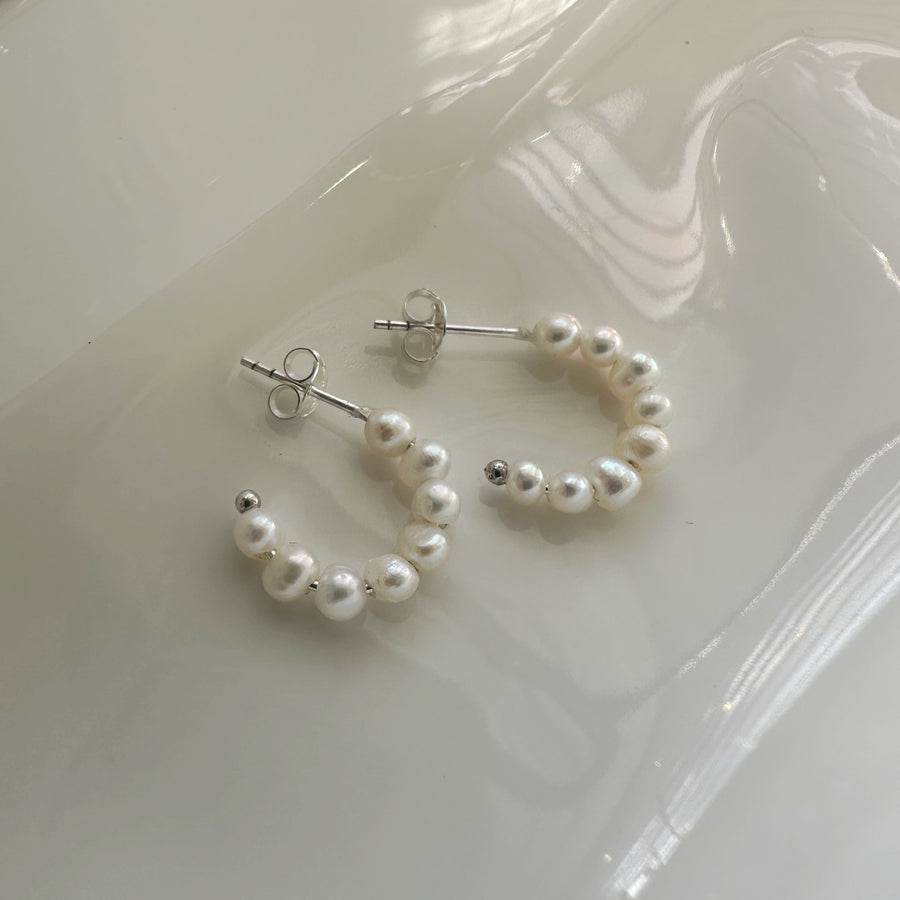 Amal Fresh Pearl Stud Earrings