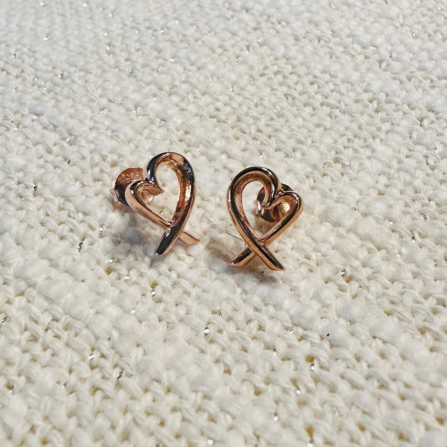 palma_curved_heart_stud_earrings_rose_gold