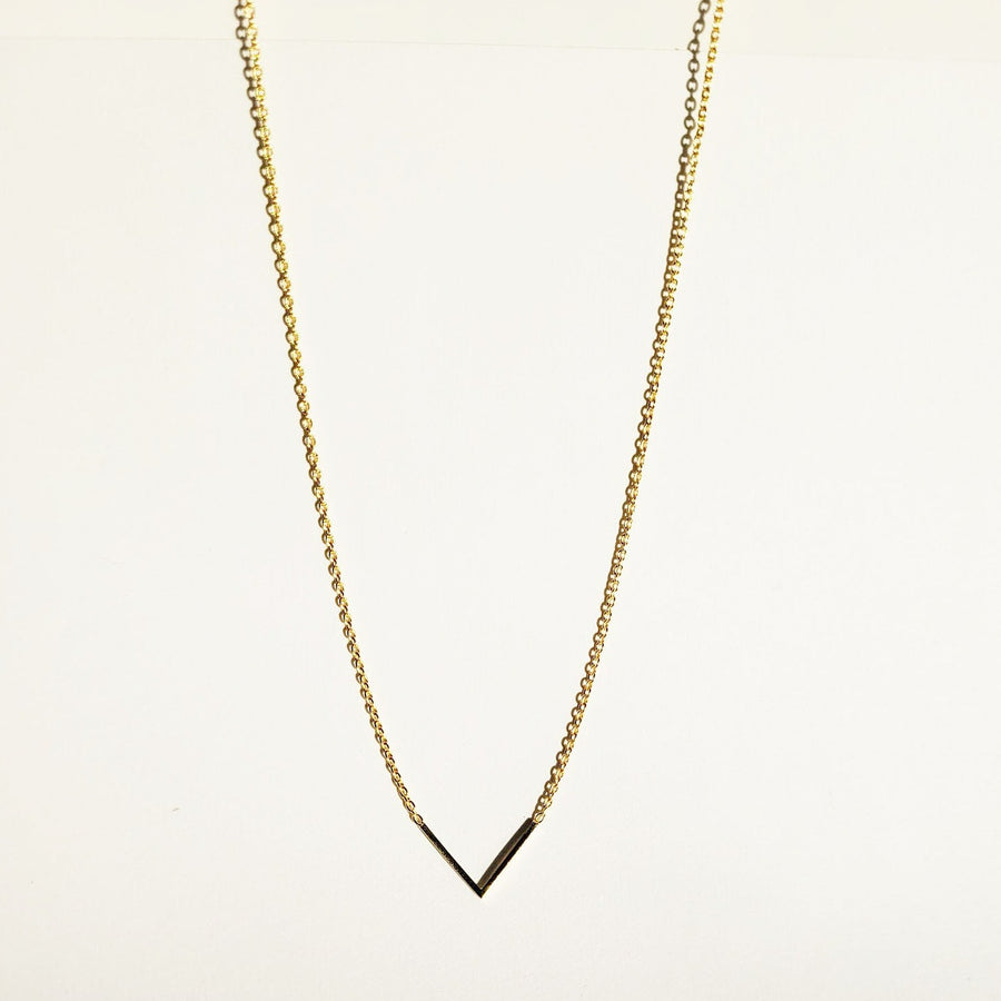 Chevron 18k Gold Dainty Necklace