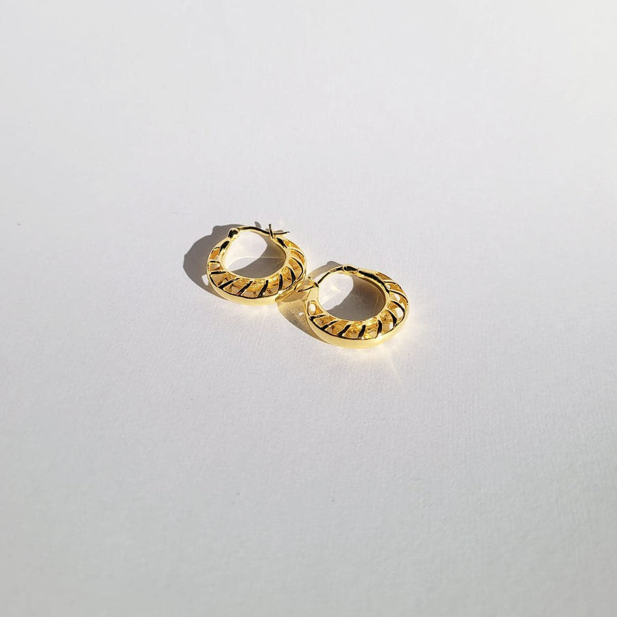 Trendy 18k Gold Cut Out Small Huggie Hoop Earrings