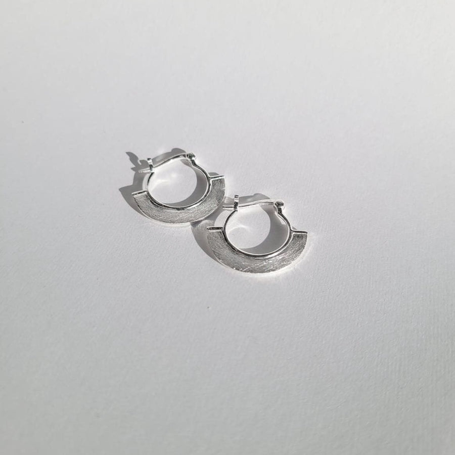 925 Sterling Silver Texture Small Huggie Earring