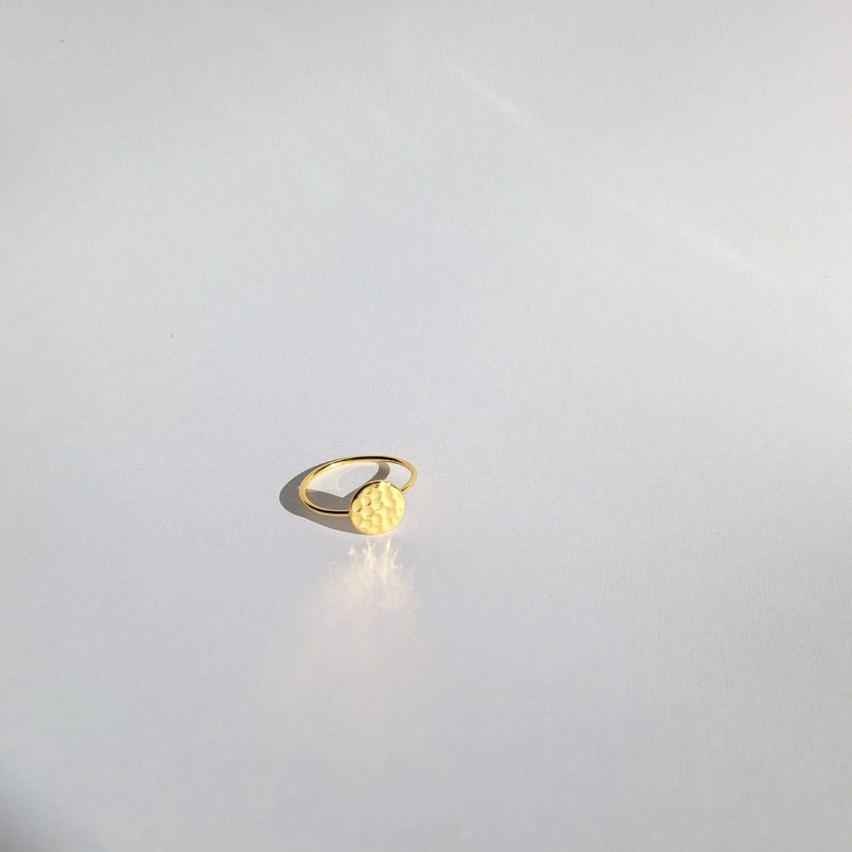 Full Moon 18k Gold Hammered Dainty Ring