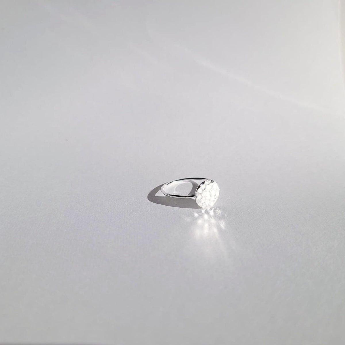 Full Moon 925 Sterling Silver Hammered Dainty Ring