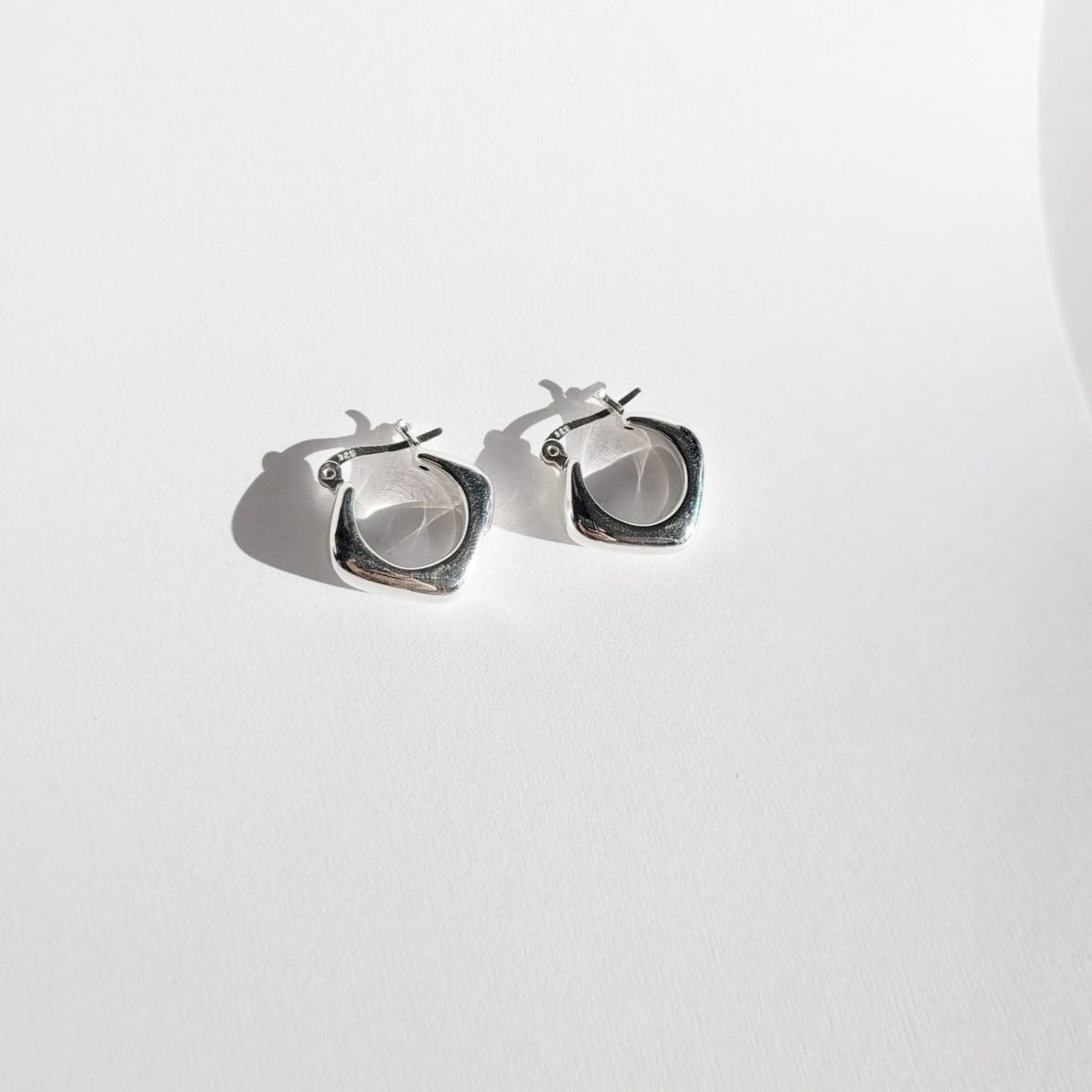 Hudson 925 Sterling Silver Everyday Modern Chunky Huggie Earrings