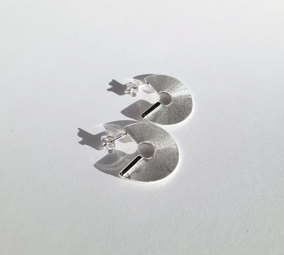 Leva_Brushed_Modern_925_Sterling_Silver_Statement_Earrings 