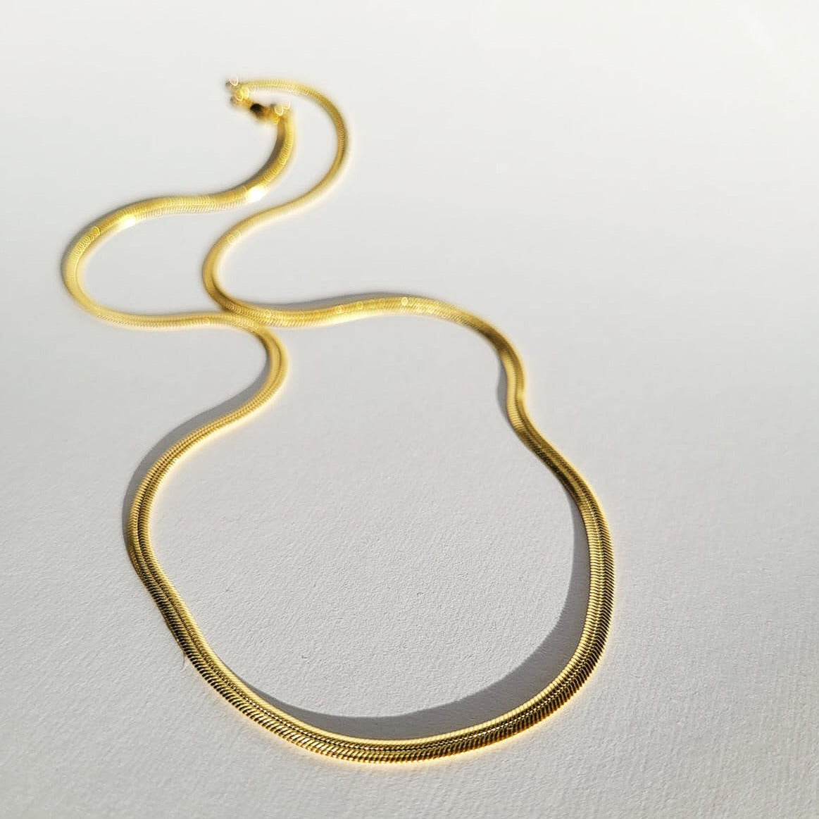 Saint_18k_Gold_SnakeChain_16inchNecklace